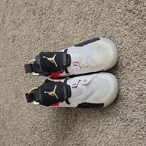 Used Air Jordan ARxxxiii